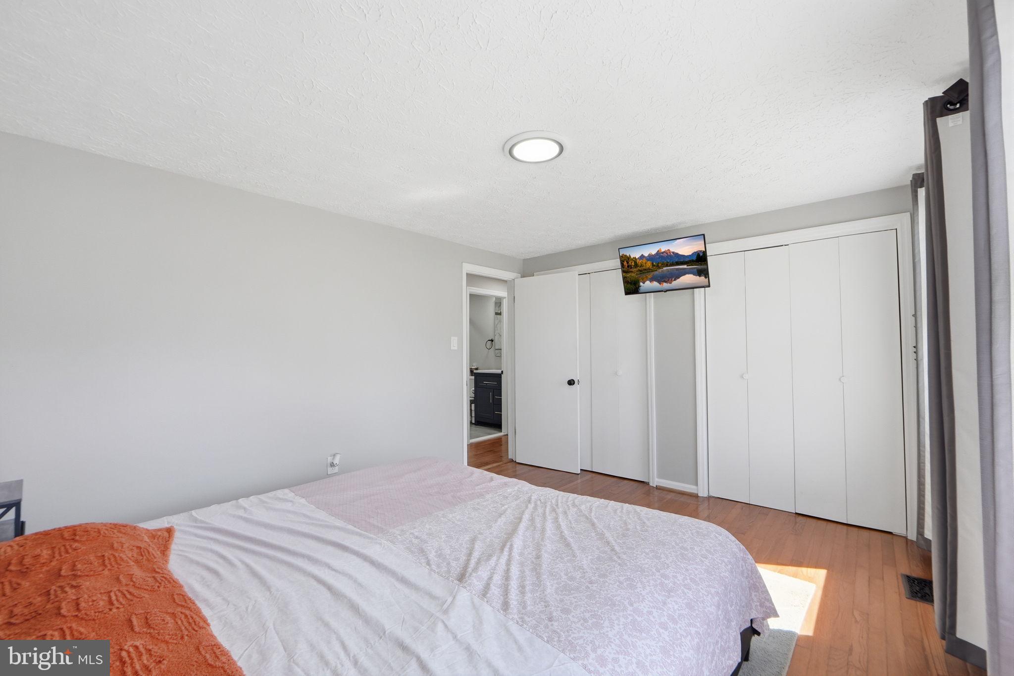 SILVER OAKS - Residential