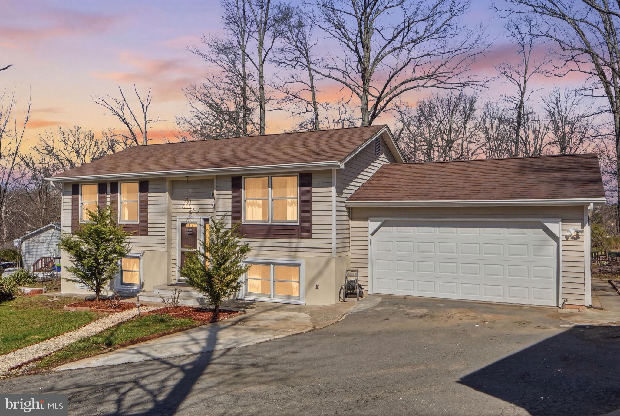 SILVER OAKS - Residential