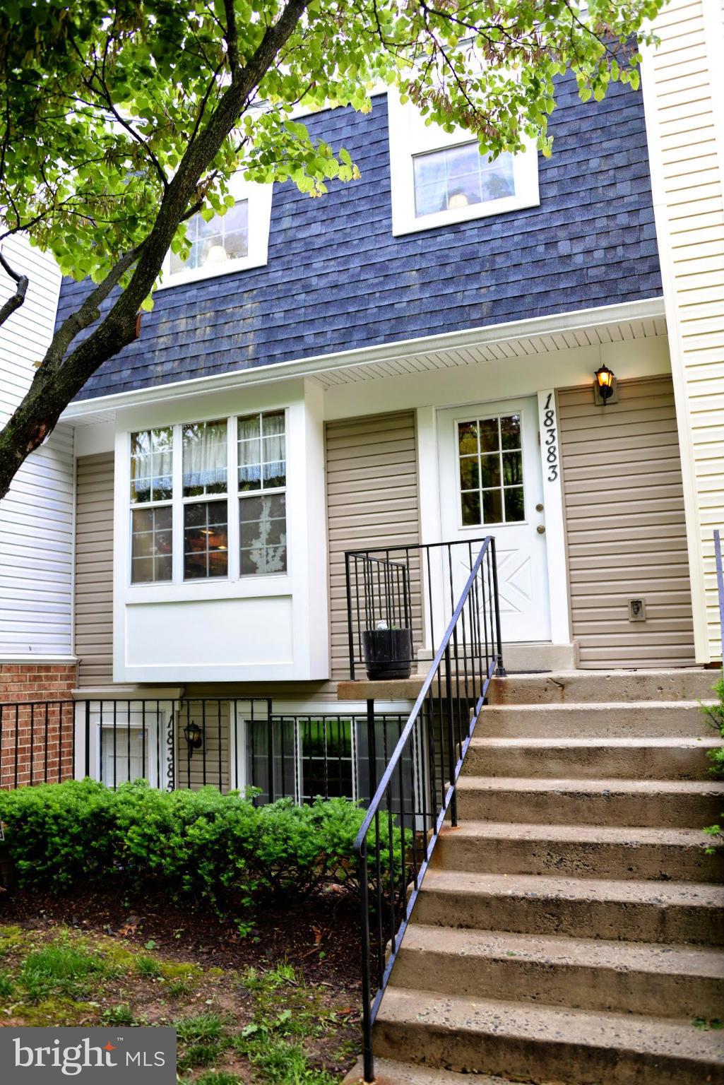 Professionally negotiated Short Sale, home is solid but needs some TLC(AHS WARRANTY INCLUDED)! APPROVED PRICE IS $180,000 CALL MATT WITH ?S