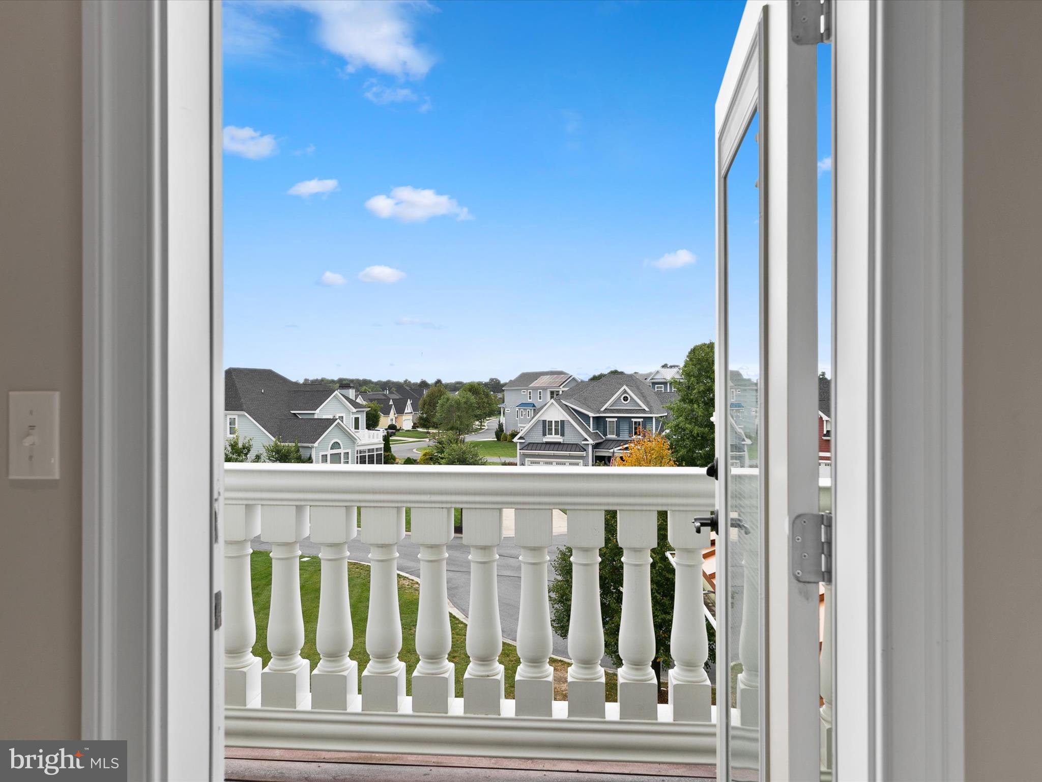 PENINSULA - Residential