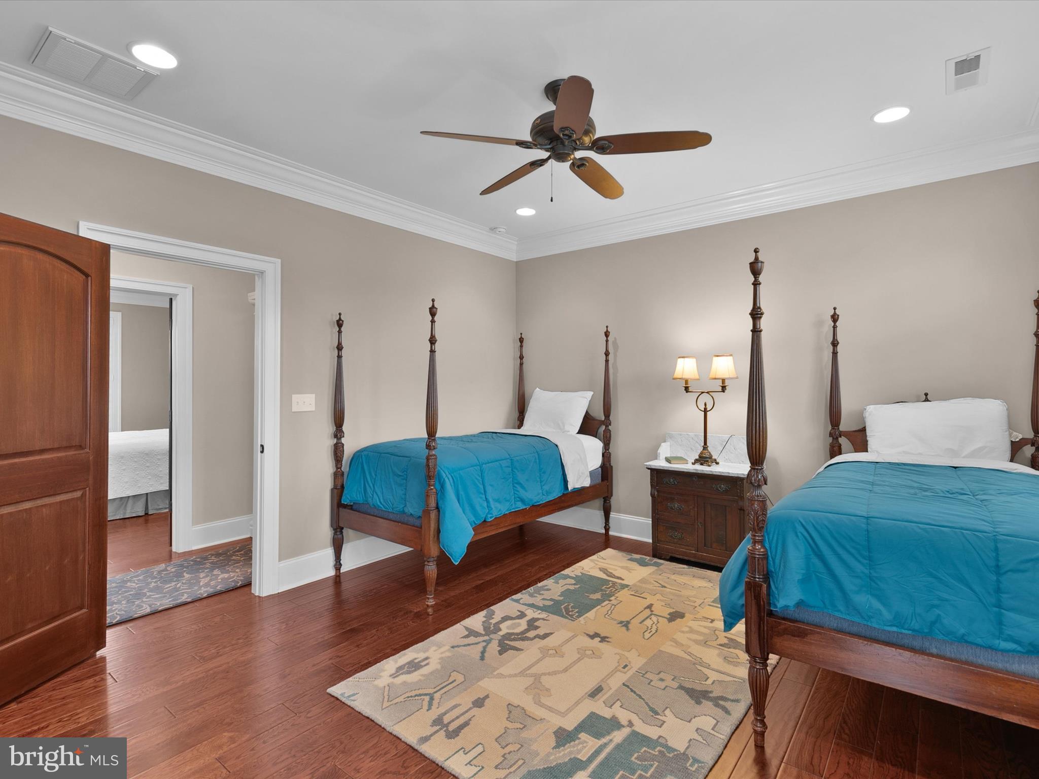 PENINSULA - Residential