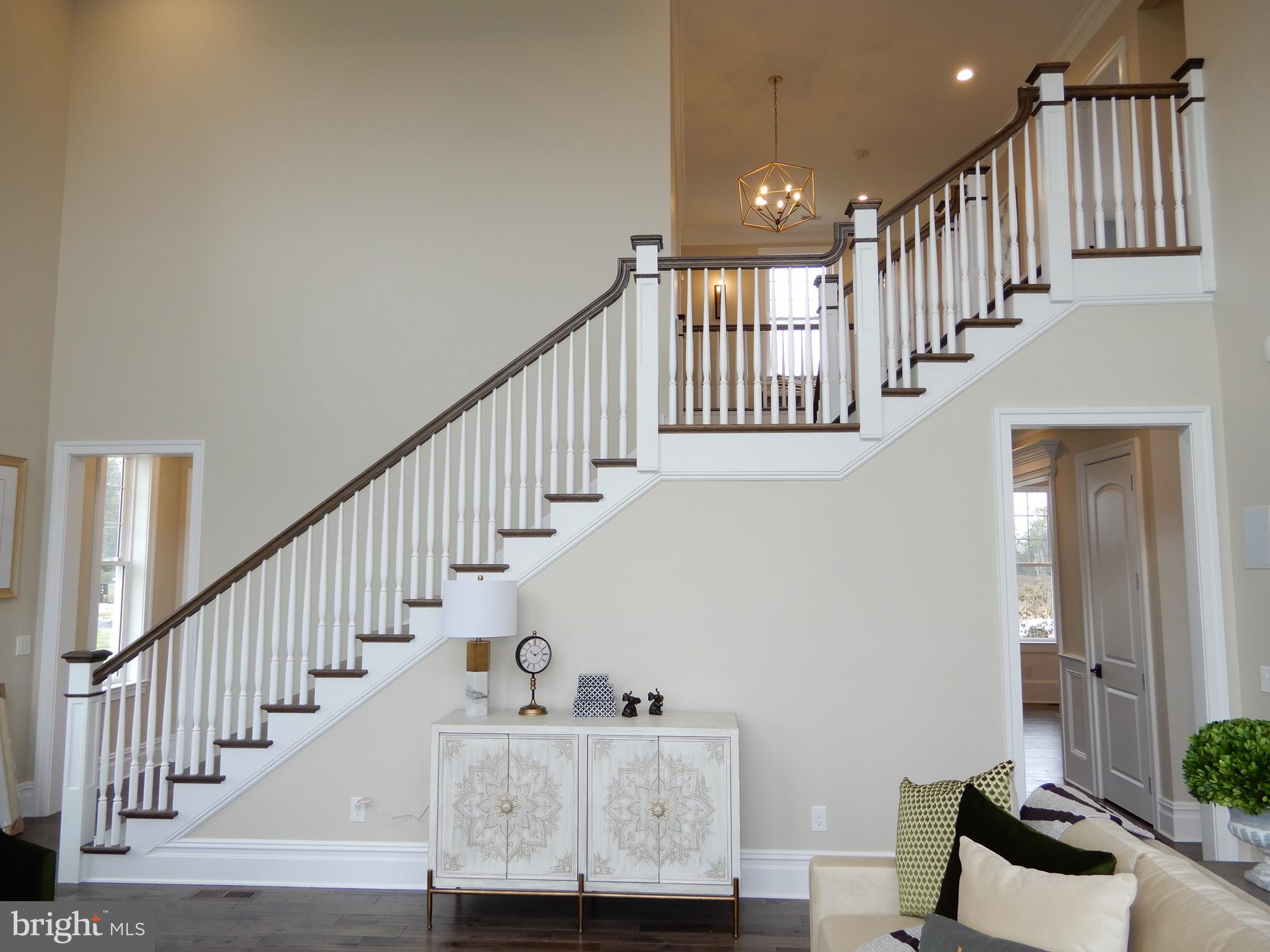 CRIMSON GLEN - Residential