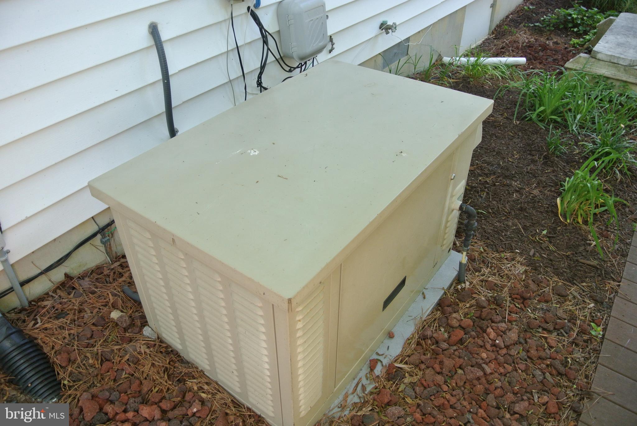 COBB ISLAND - Residential