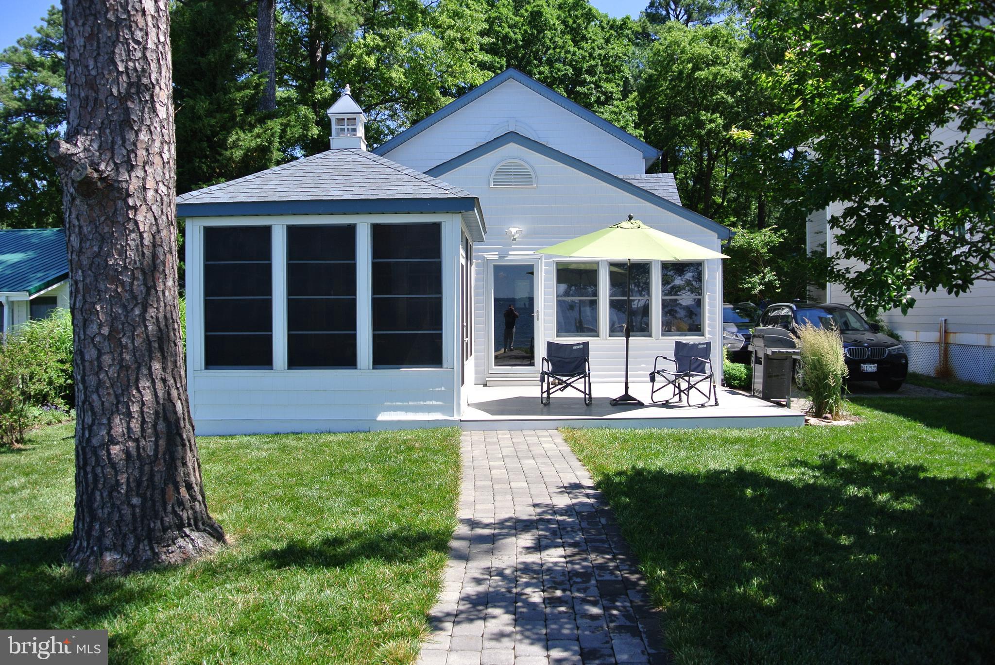 COBB ISLAND - Residential