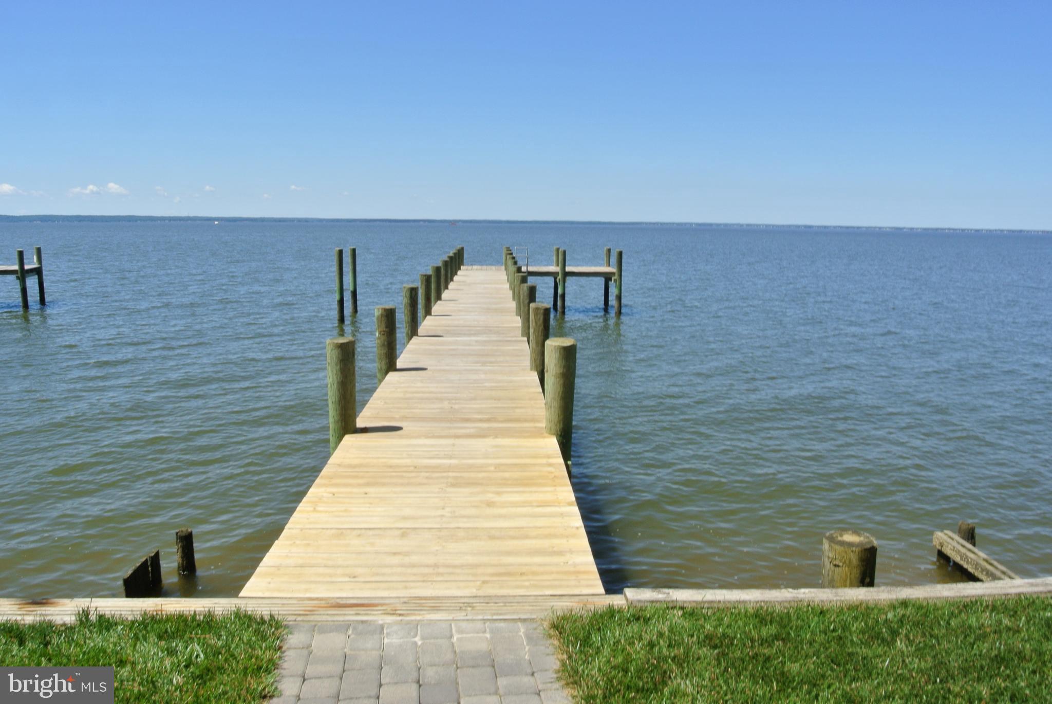 COBB ISLAND - Residential