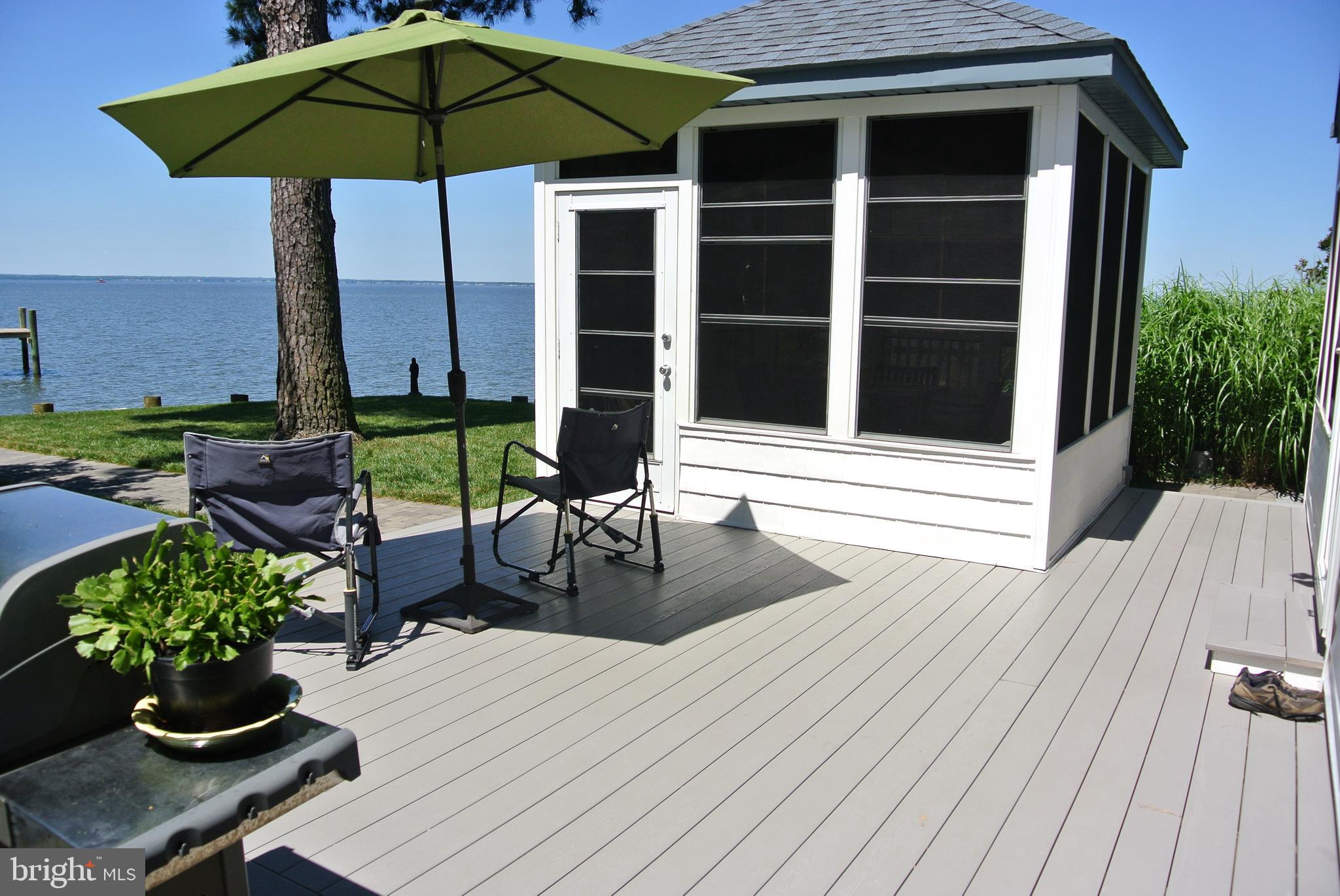 COBB ISLAND - Residential