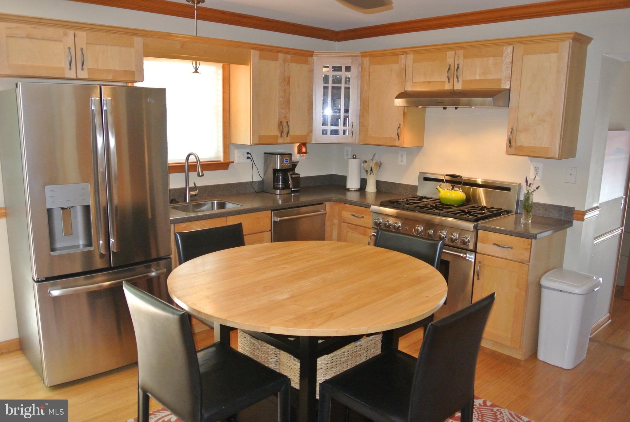 COBB ISLAND - Residential