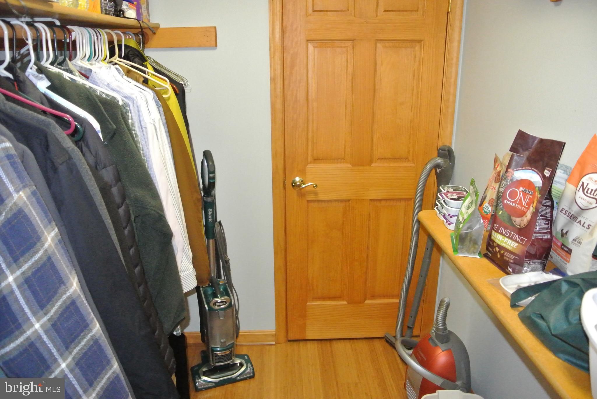 COBB ISLAND - Residential