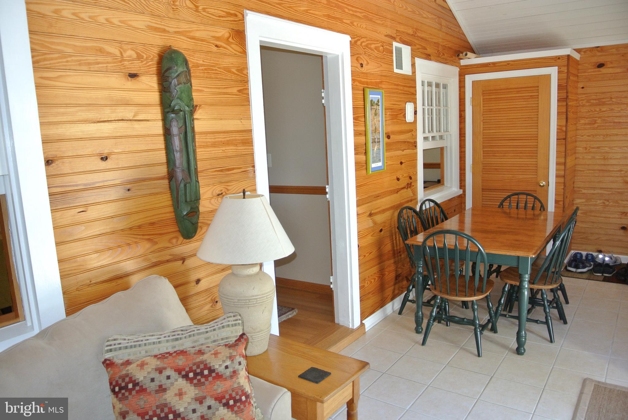 COBB ISLAND - Residential