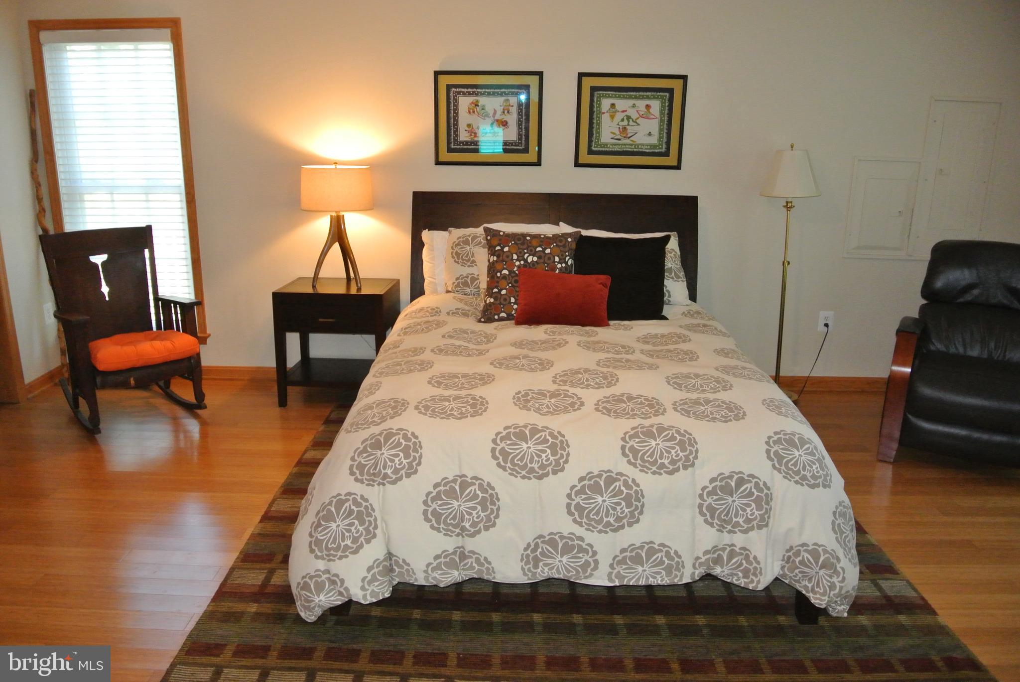 COBB ISLAND - Residential