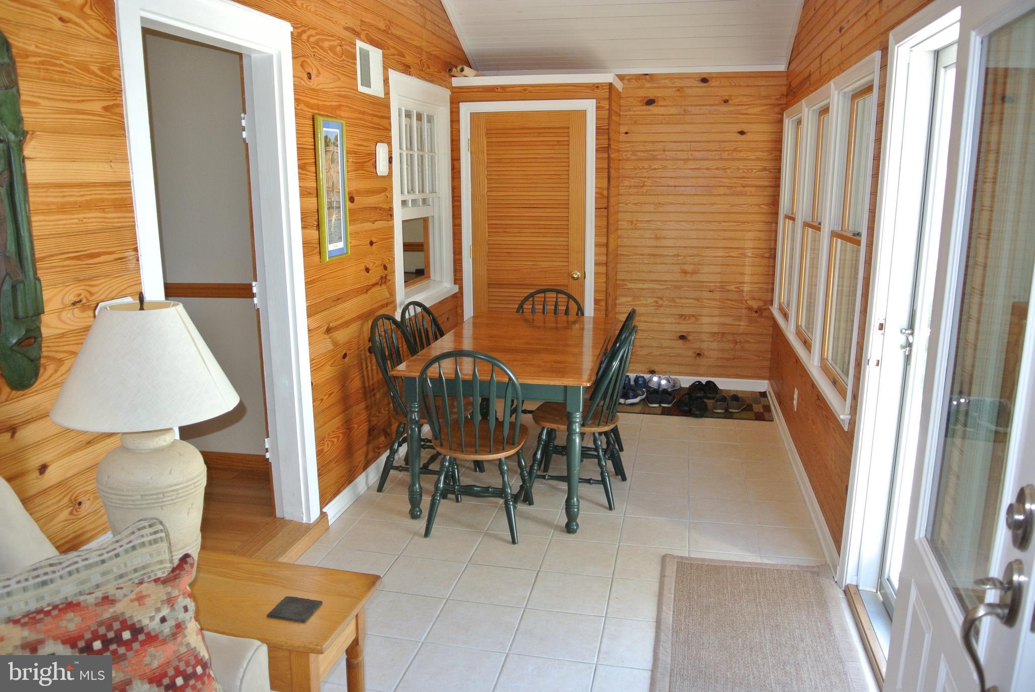 COBB ISLAND - Residential