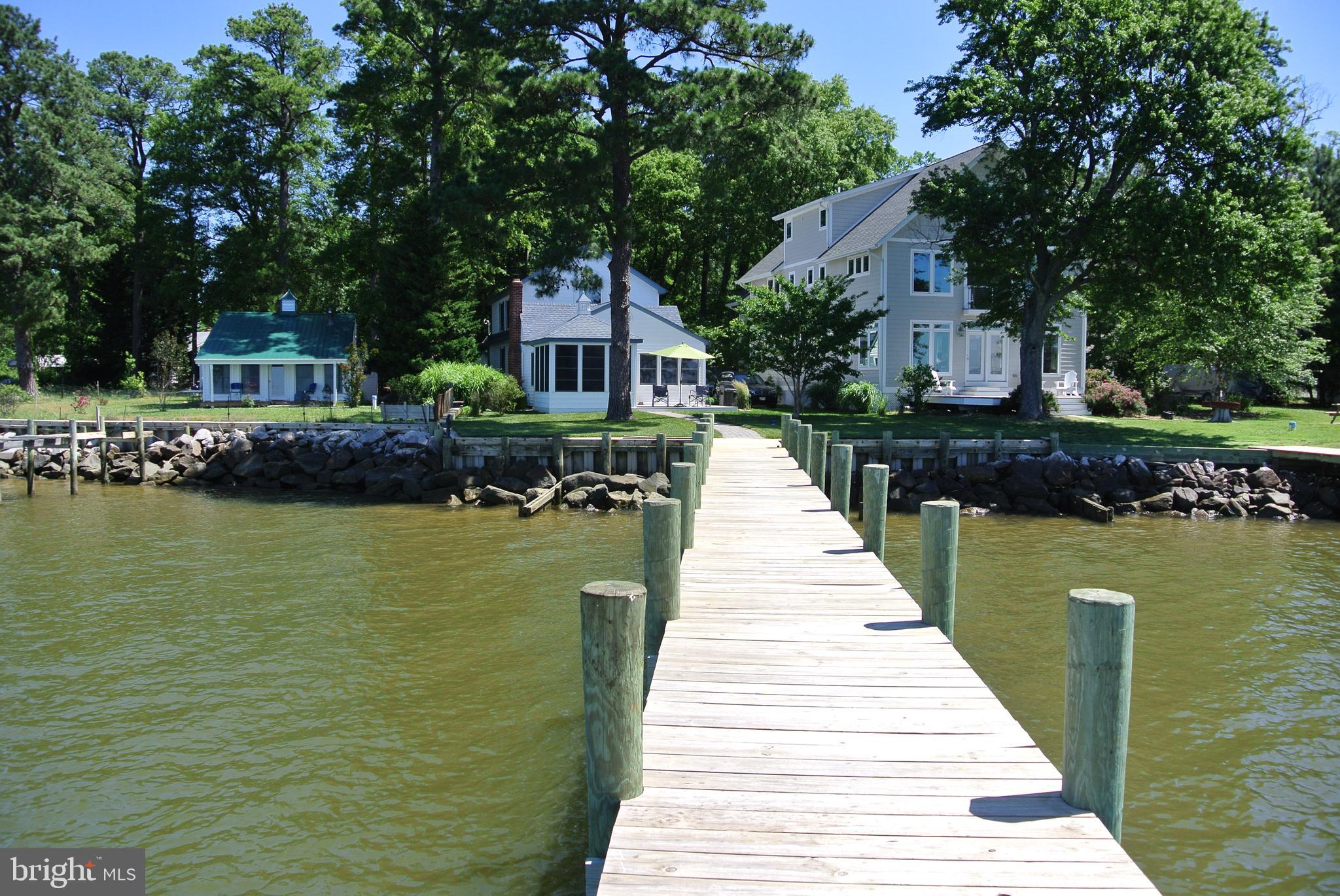 COBB ISLAND - Residential