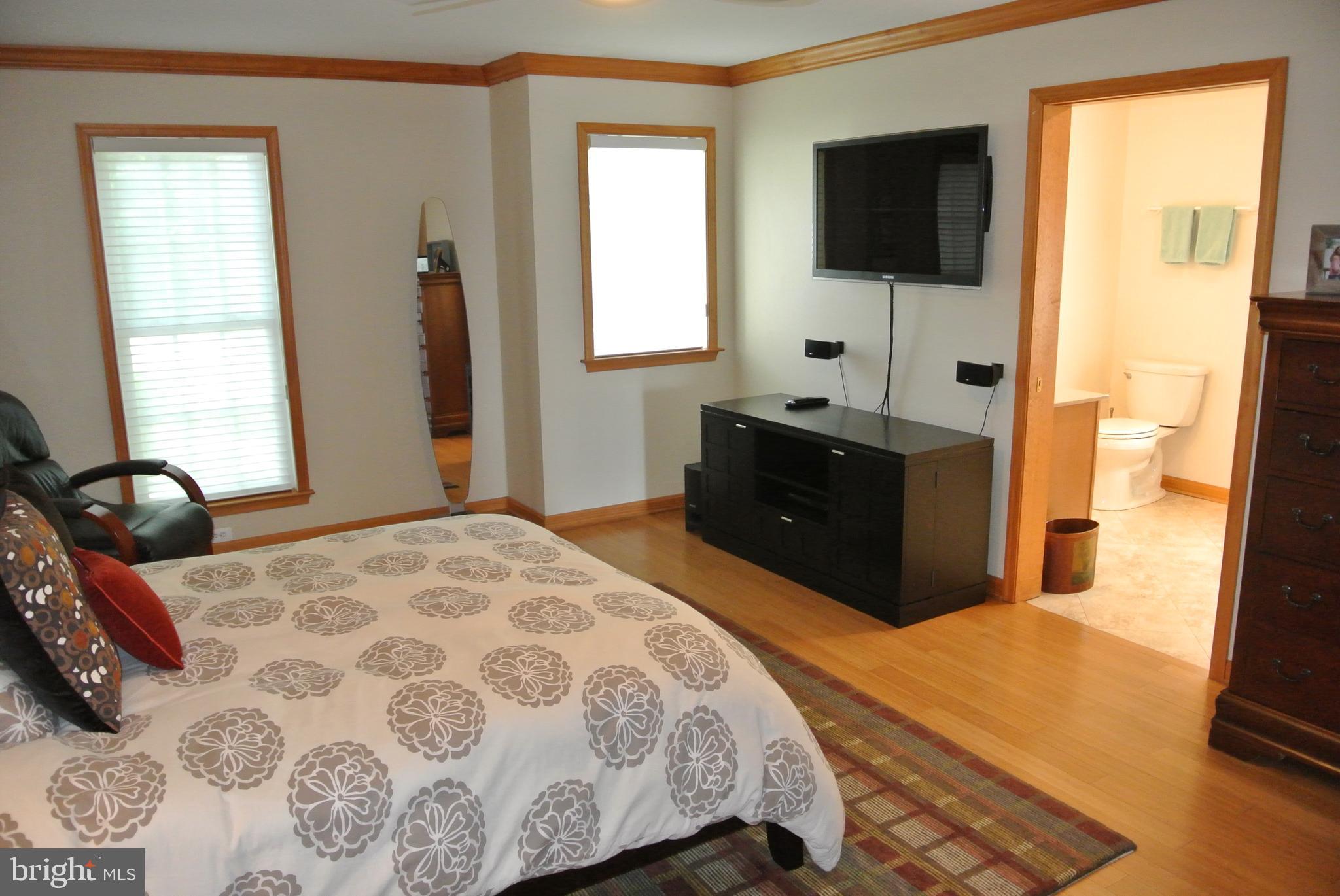 COBB ISLAND - Residential