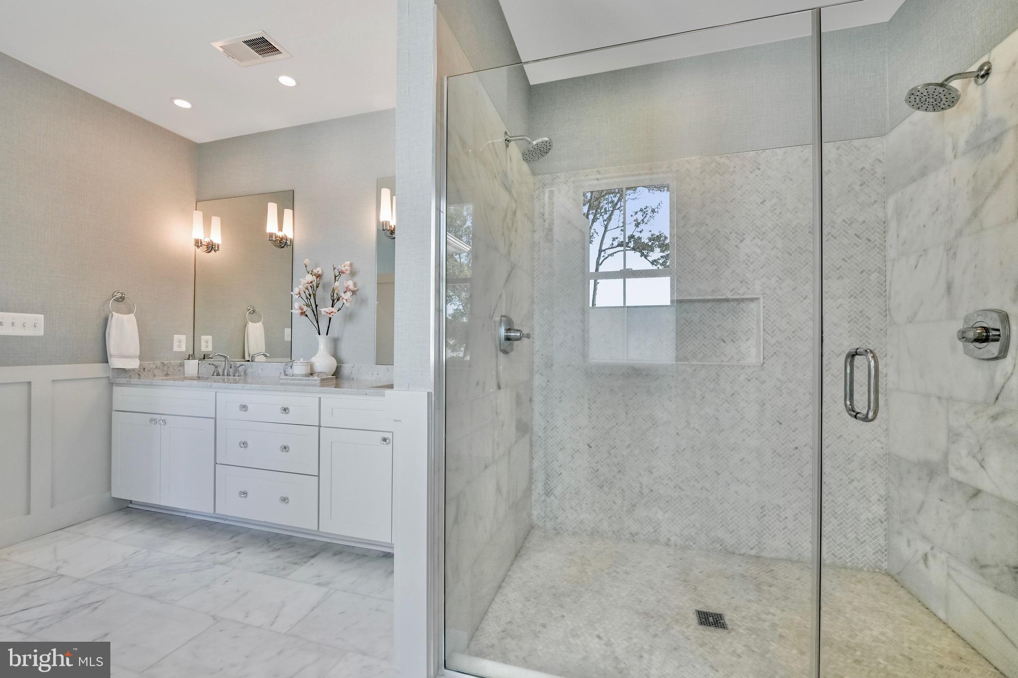 GALESVILLE - Residential