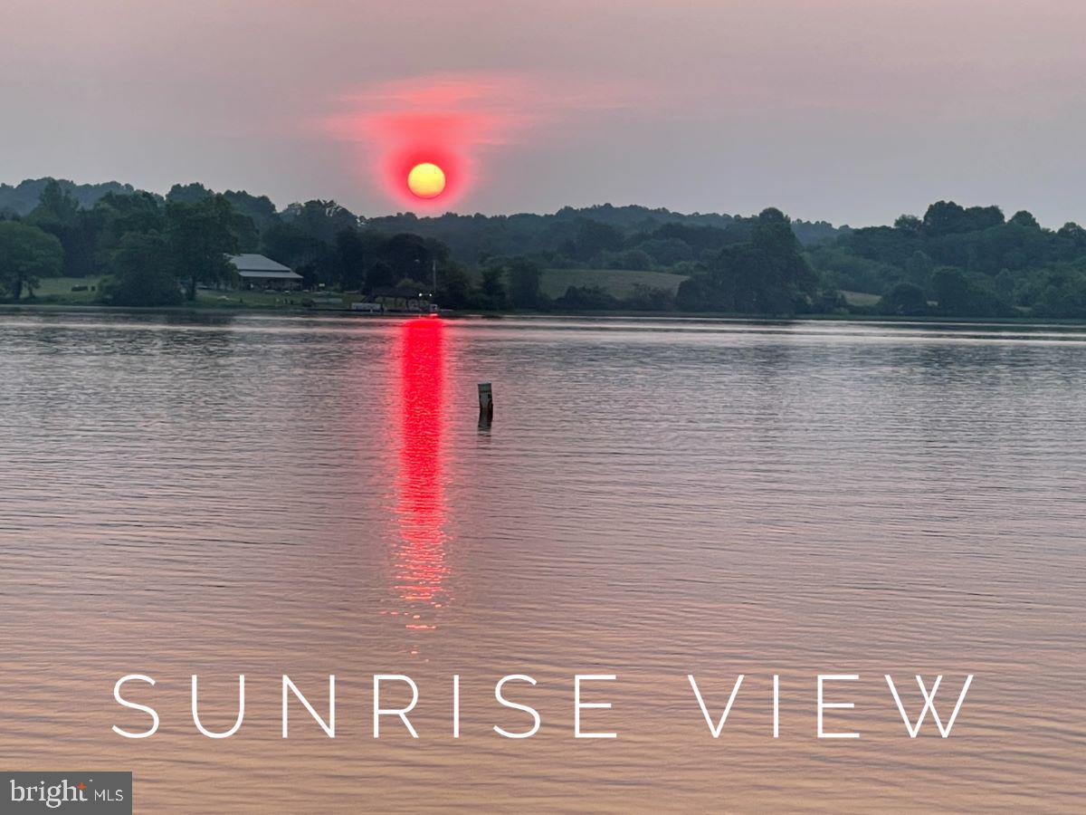 WOODLAND SHORES - Land