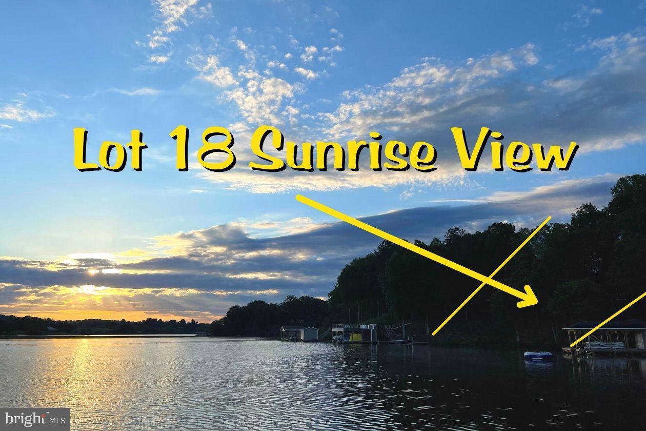 WOODLAND SHORES - Land