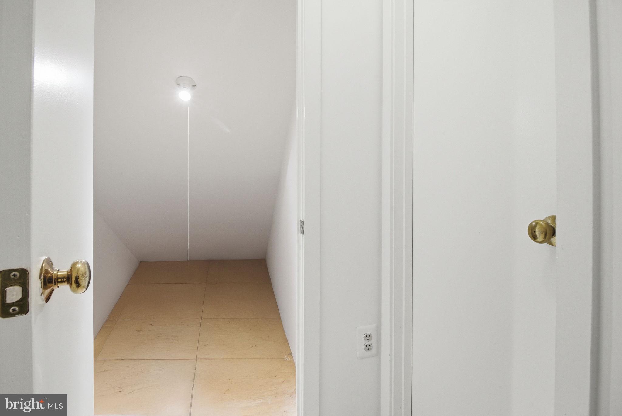 LAKE AUDUBON TERRACE - Residential Lease