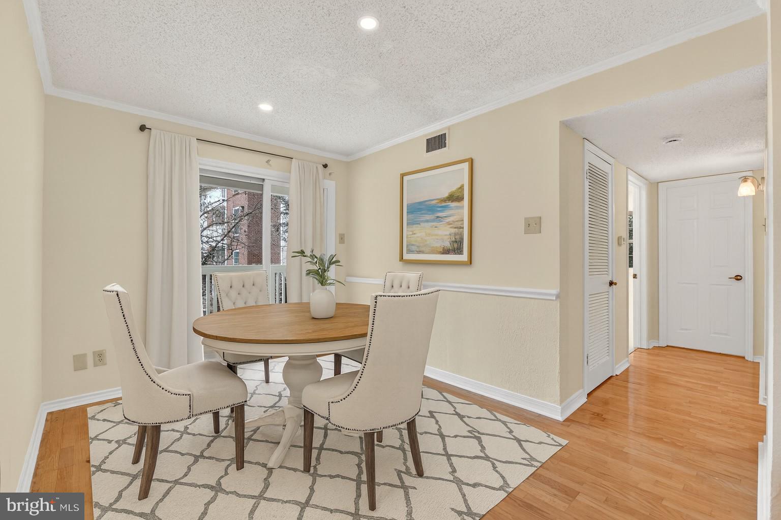 1541 LINCOLN WAY 201A