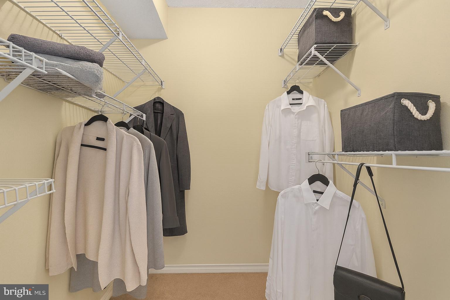 FOUNTAINS AT MCLEAN - Residential