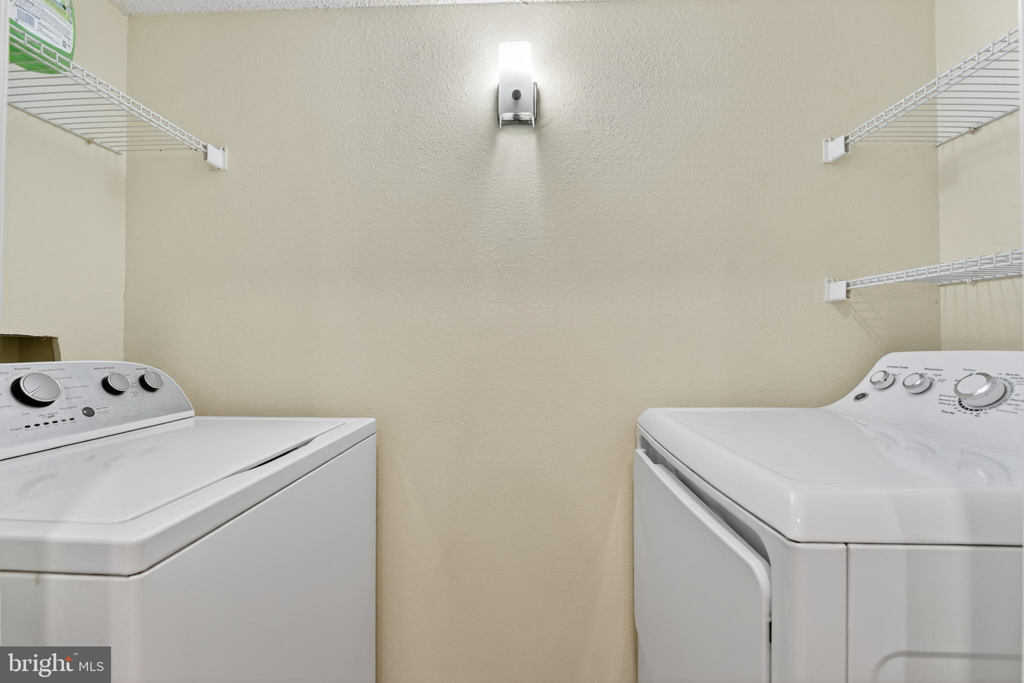 FOUNTAINS AT MCLEAN - Residential