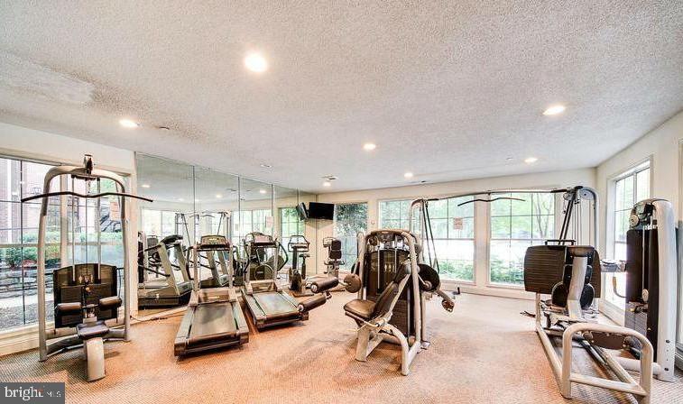 FOUNTAINS AT MCLEAN - Residential