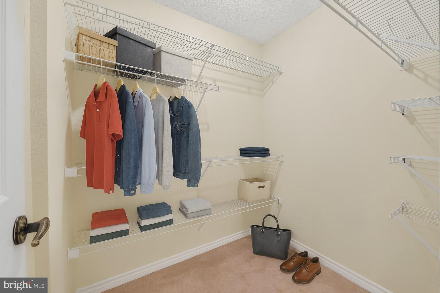 FOUNTAINS AT MCLEAN - Residential