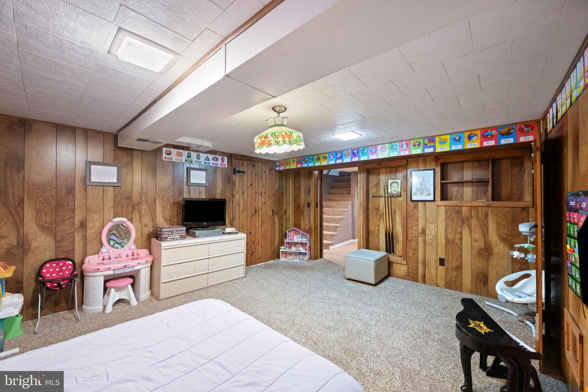 HAMPSTEAD - Residential