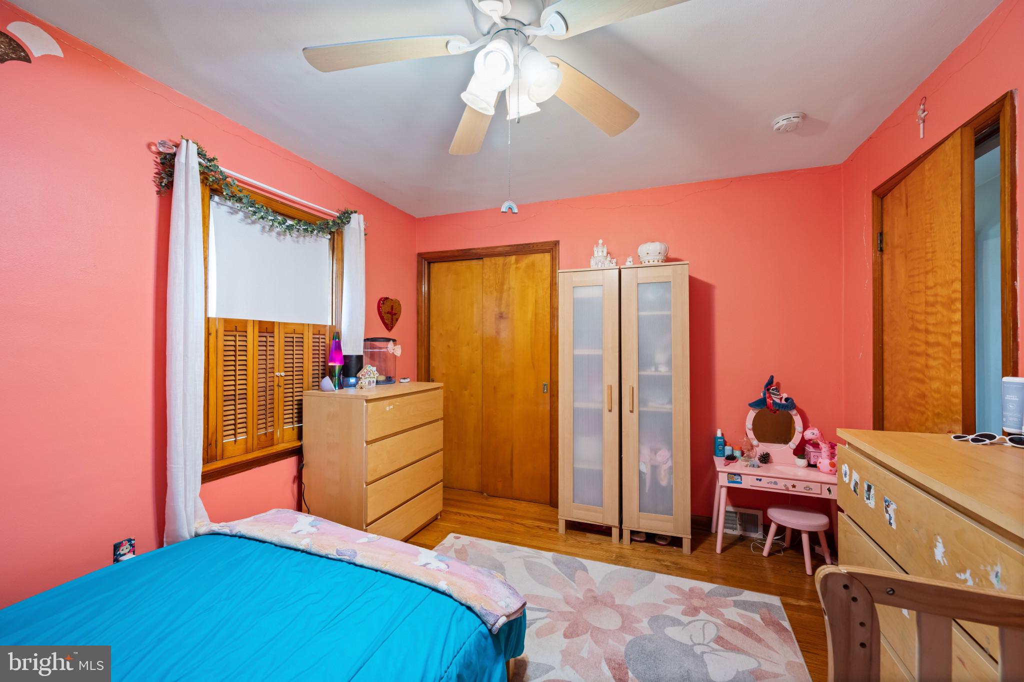 HAMPSTEAD - Residential