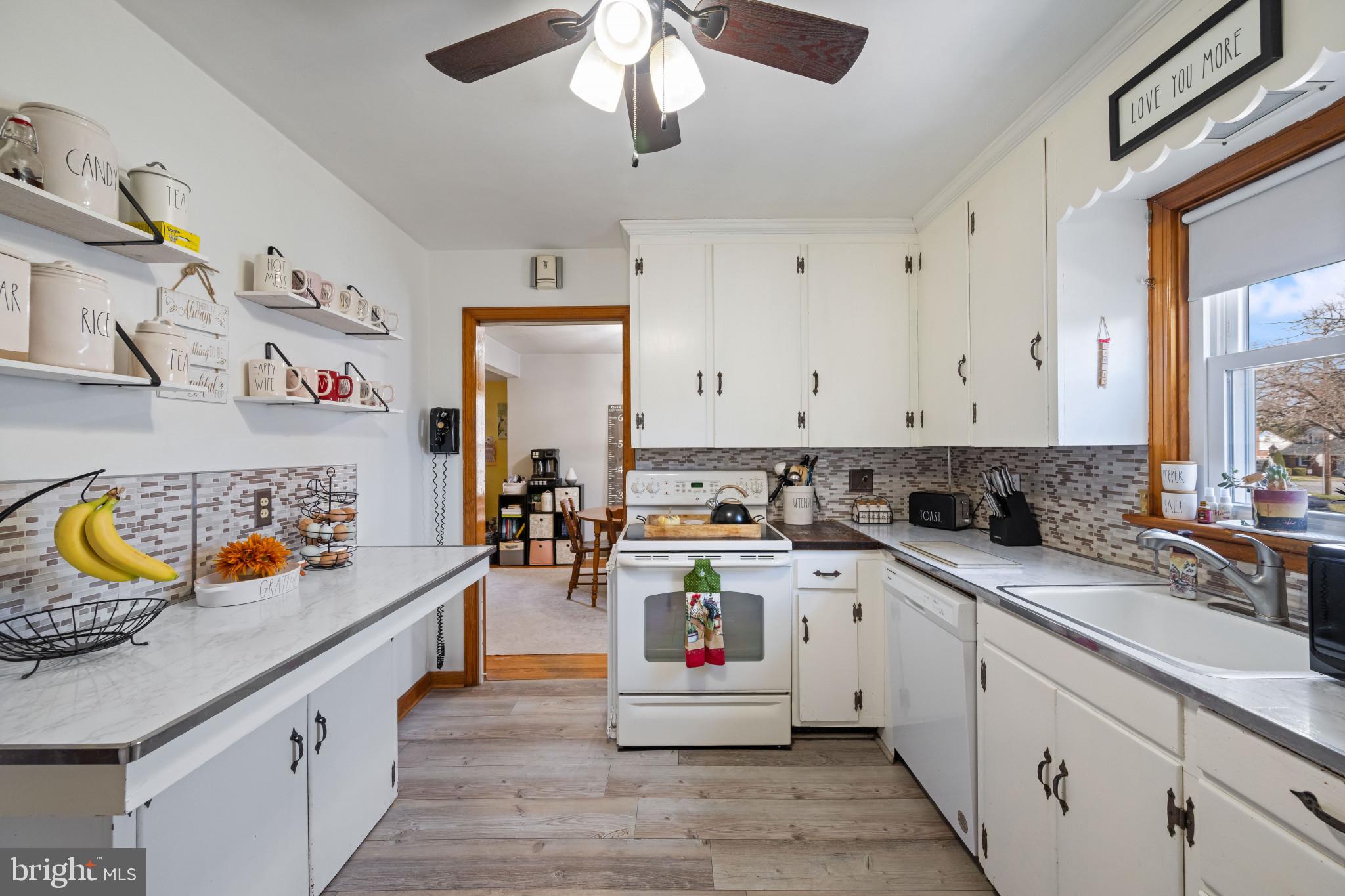 HAMPSTEAD - Residential