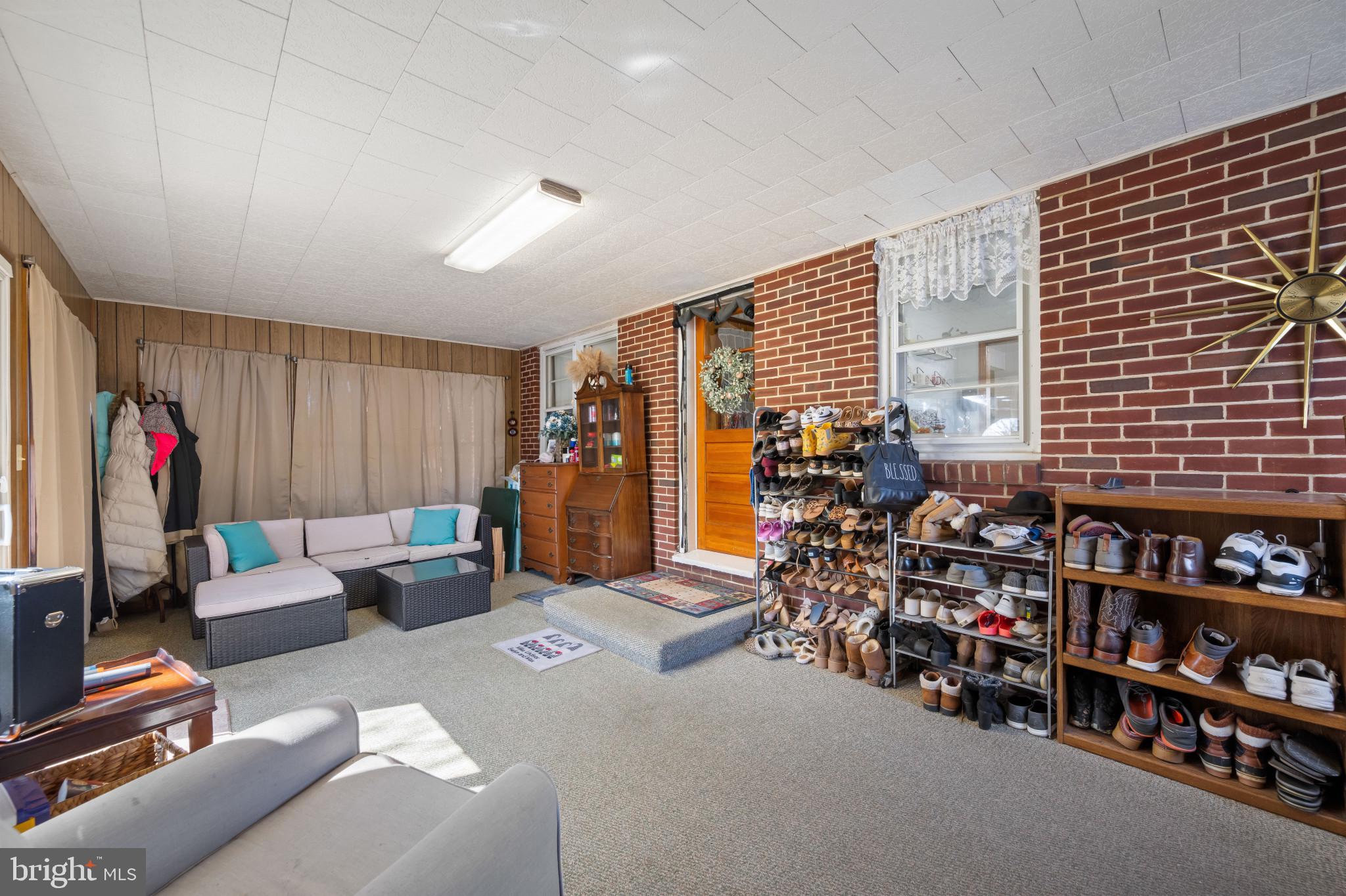 HAMPSTEAD - Residential