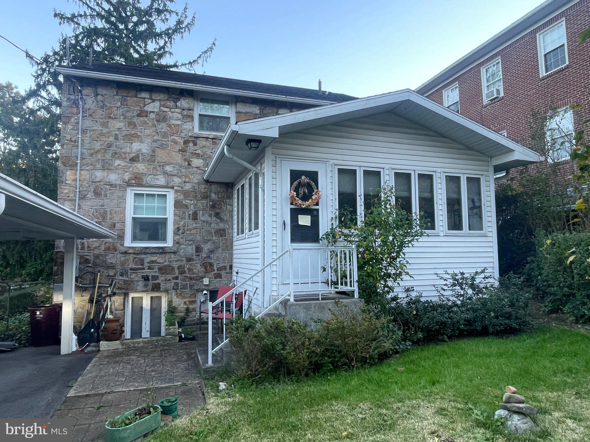 813 BRADDOCK ROAD