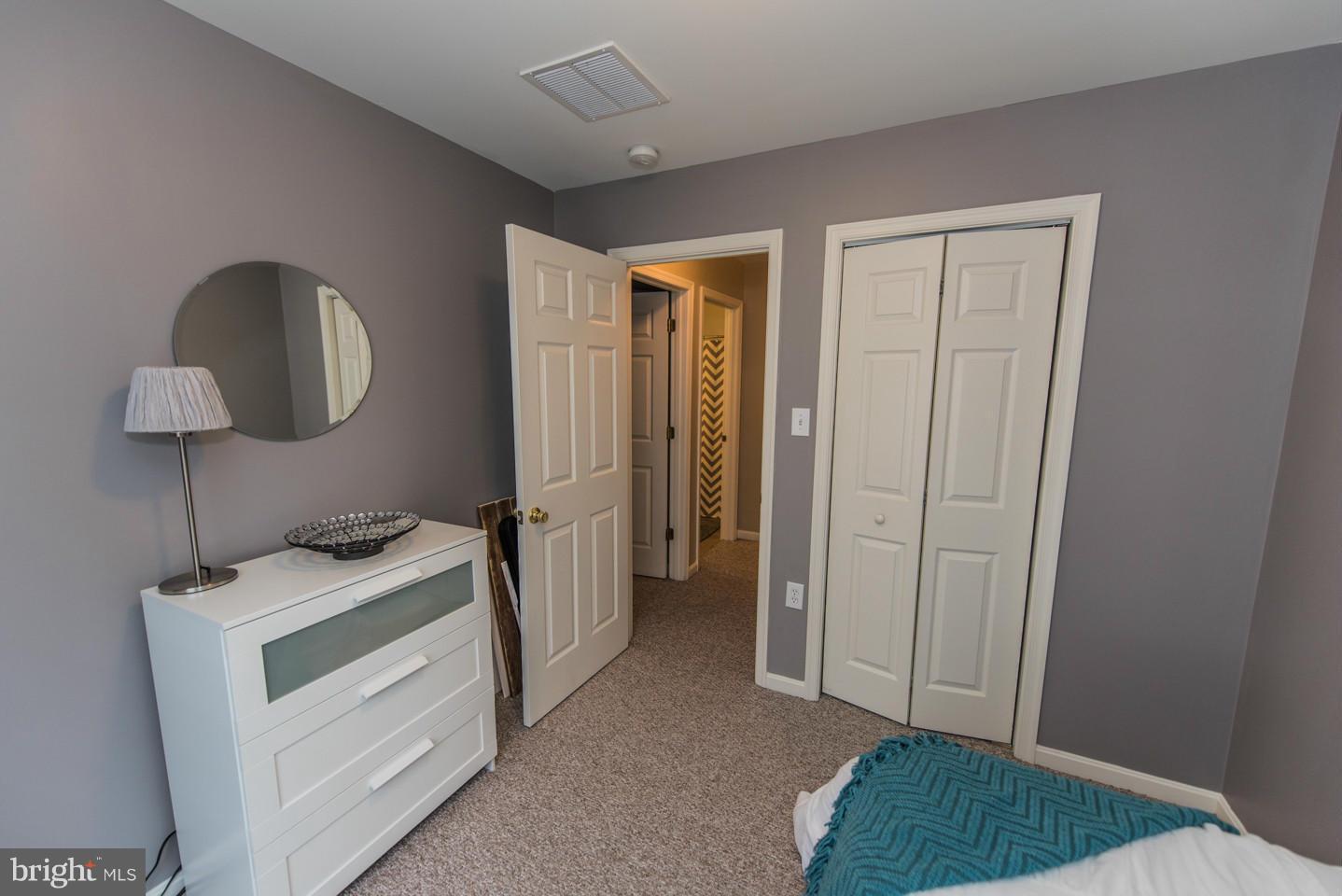 HAMMONDS MILL - Residential