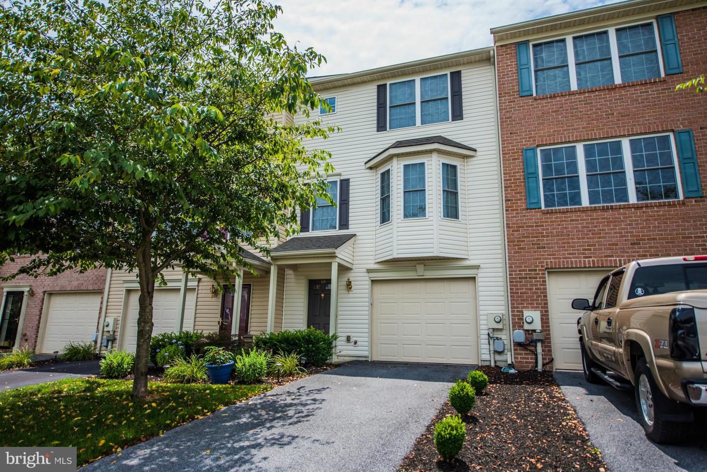 HAMMONDS MILL - Residential