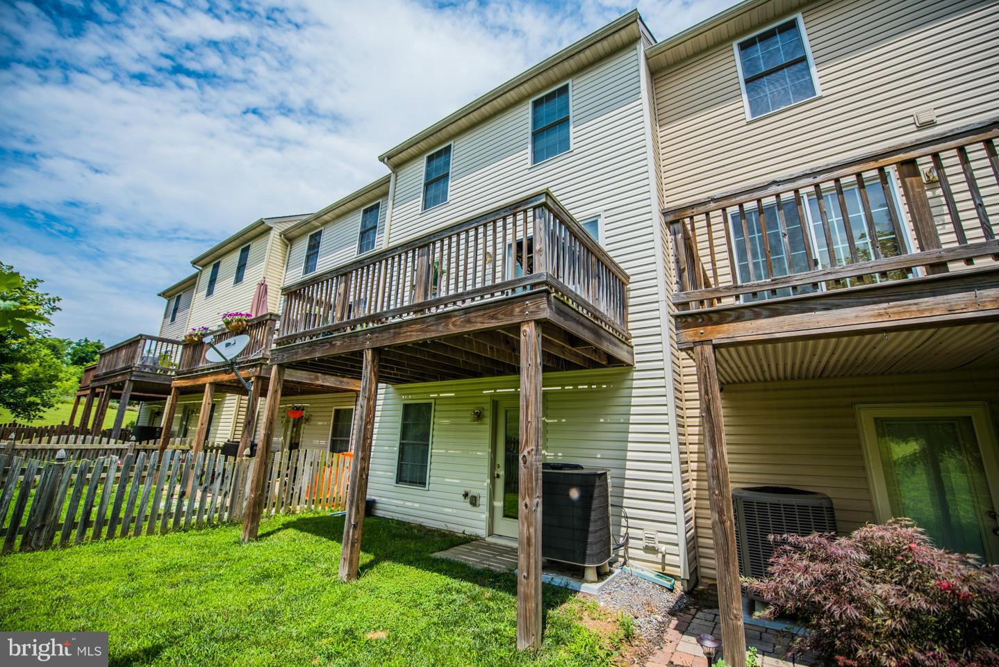 HAMMONDS MILL - Residential