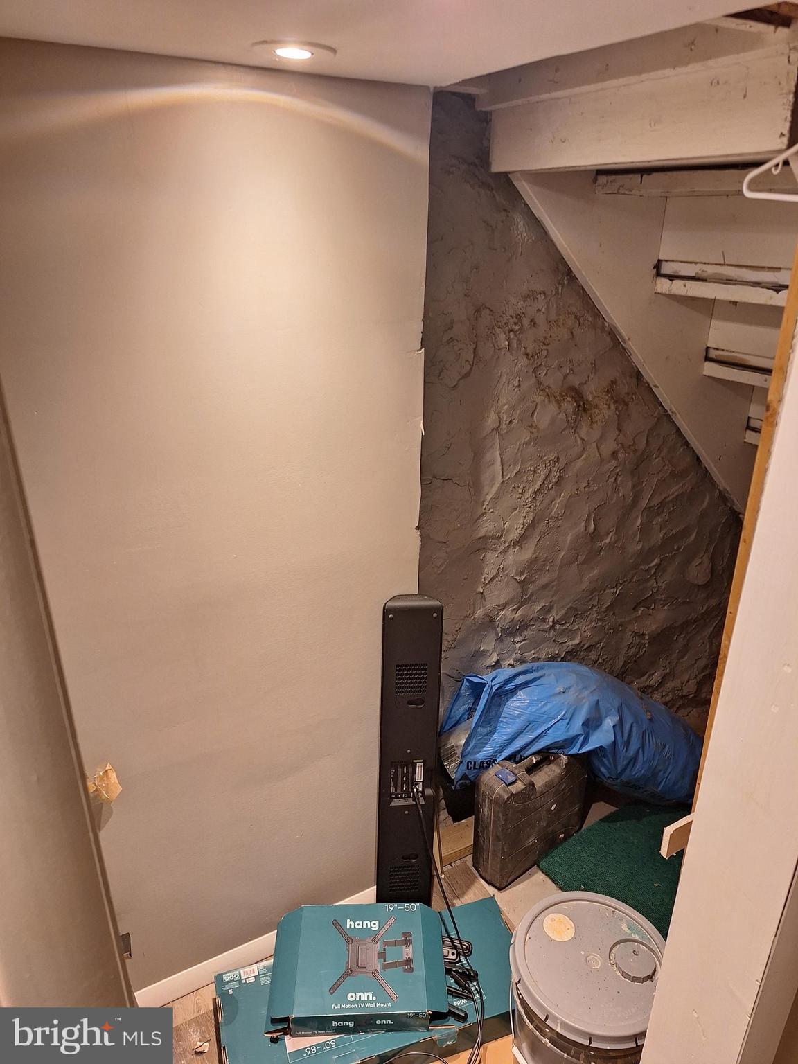 LANGSTON HUGHES - Residential