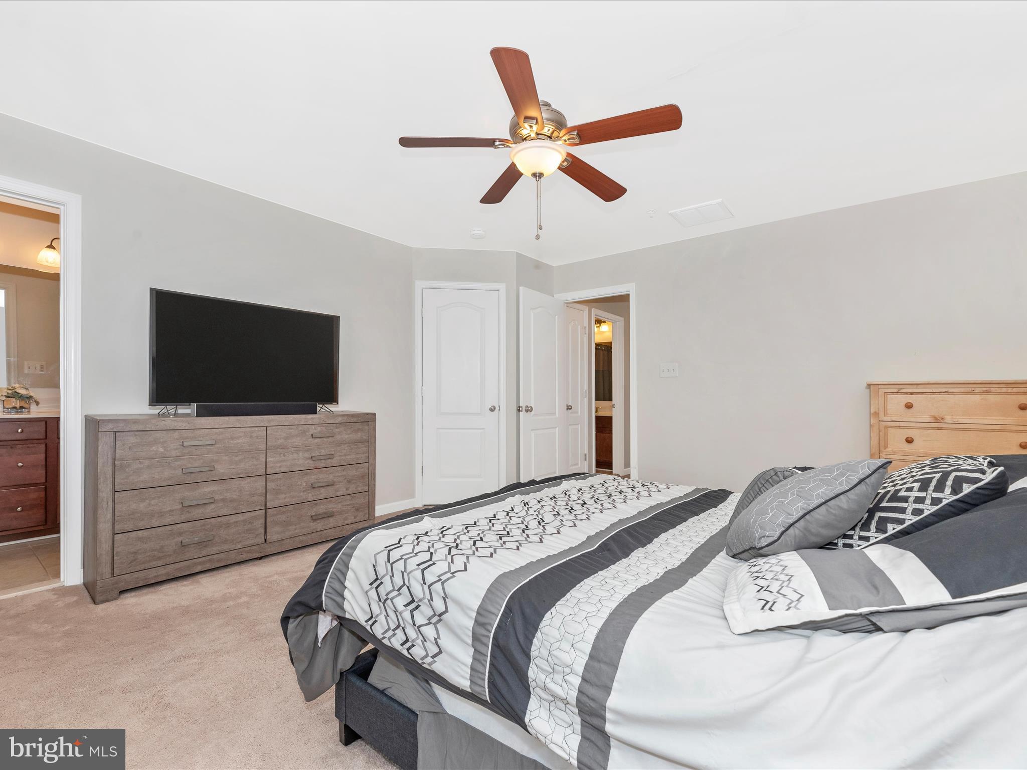 SPRING RIDGE - Residential