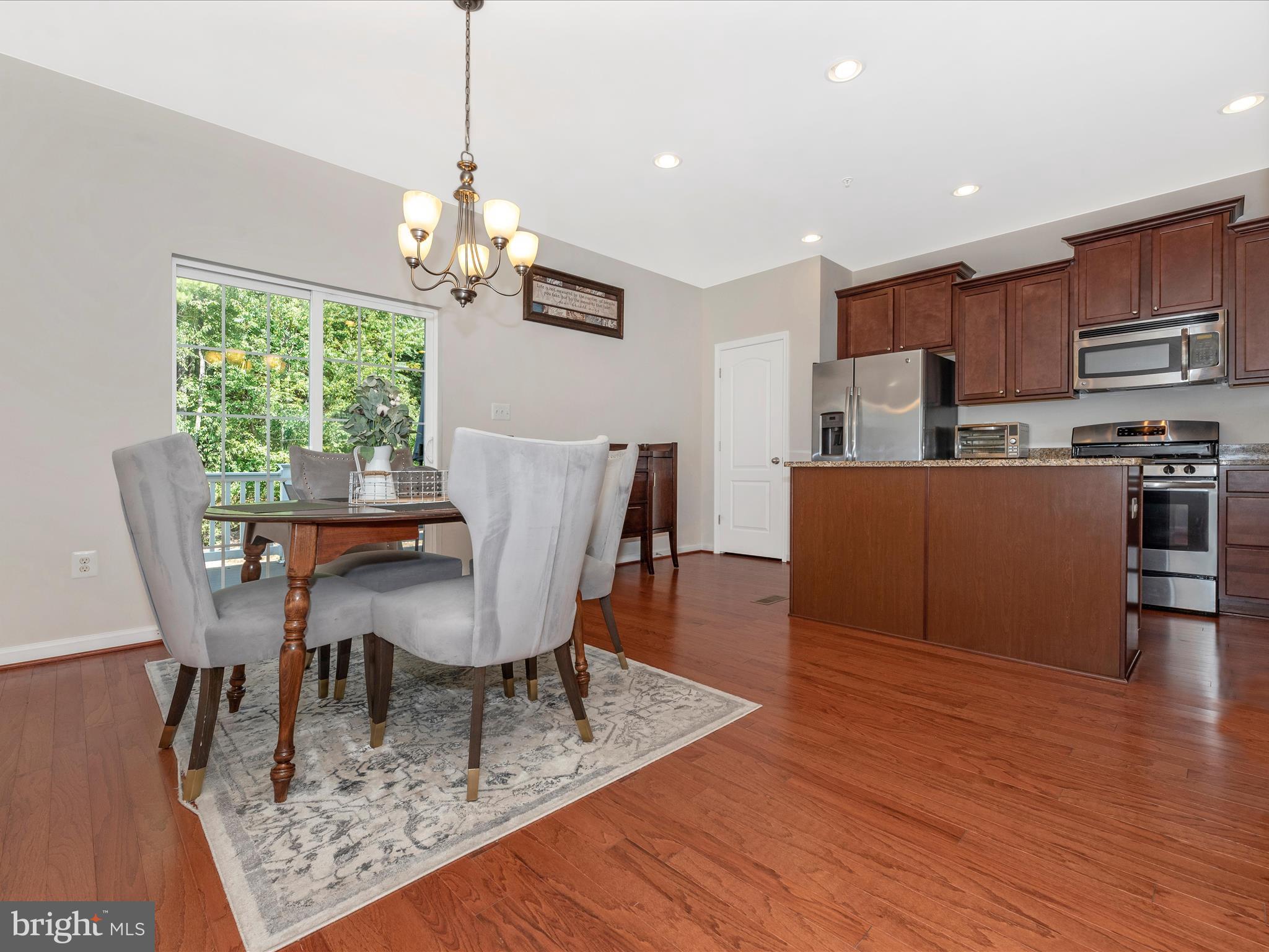 SPRING RIDGE - Residential