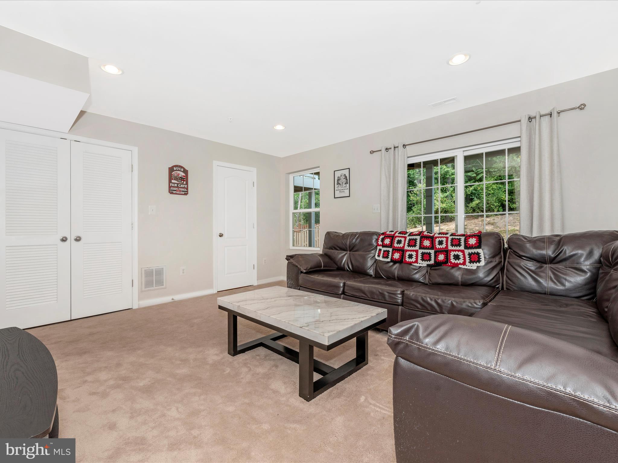 SPRING RIDGE - Residential