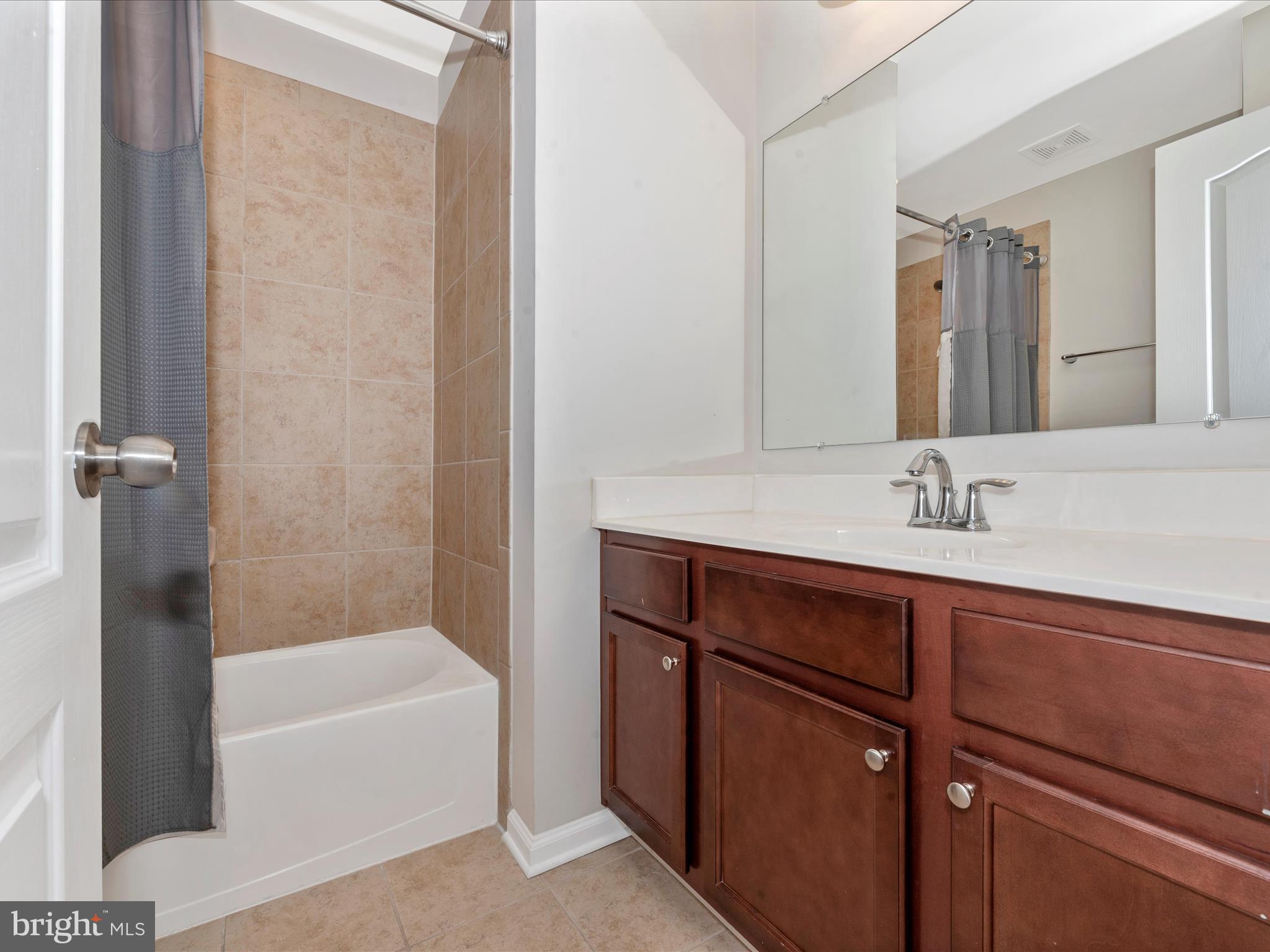 SPRING RIDGE - Residential