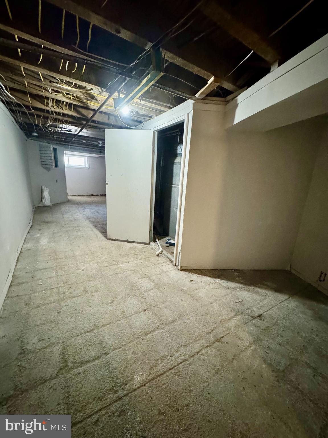 CARROLL PARK - Residential Lease