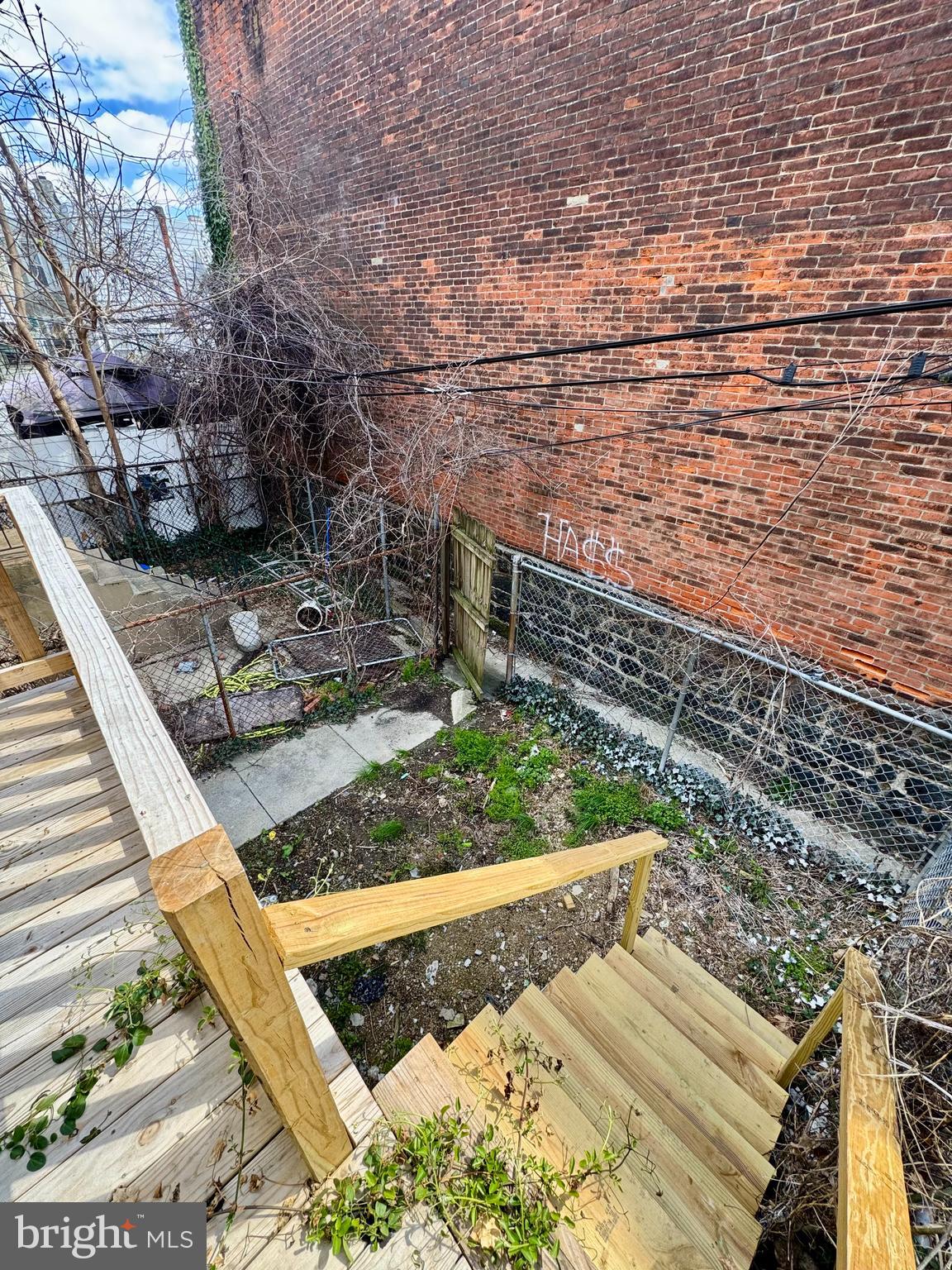 CARROLL PARK - Residential Lease