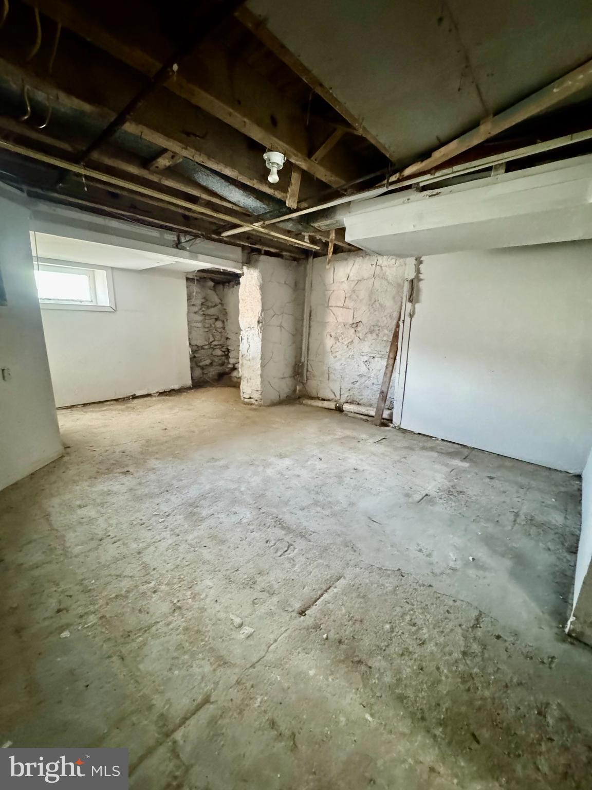 CARROLL PARK - Residential Lease