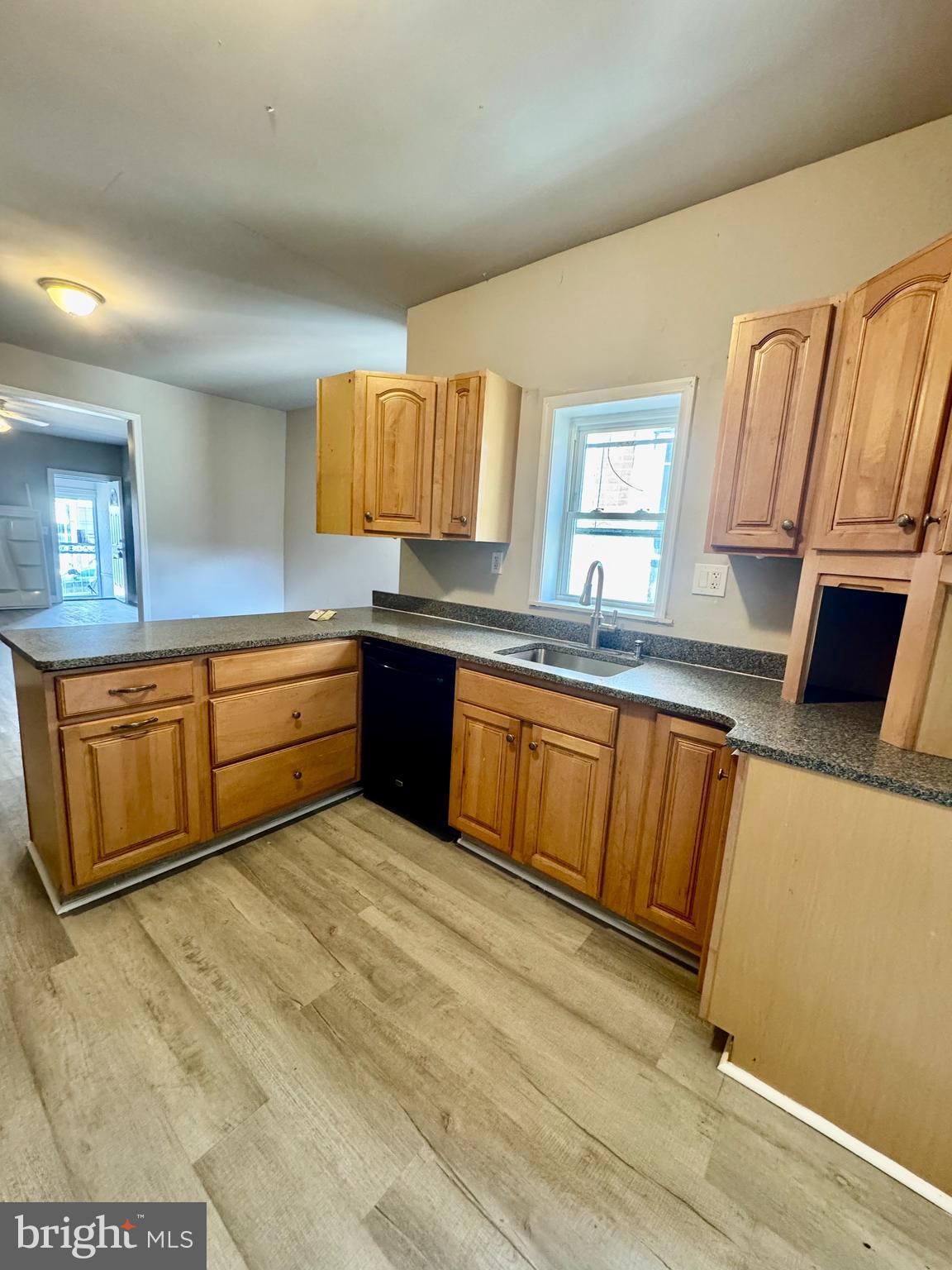 CARROLL PARK - Residential Lease