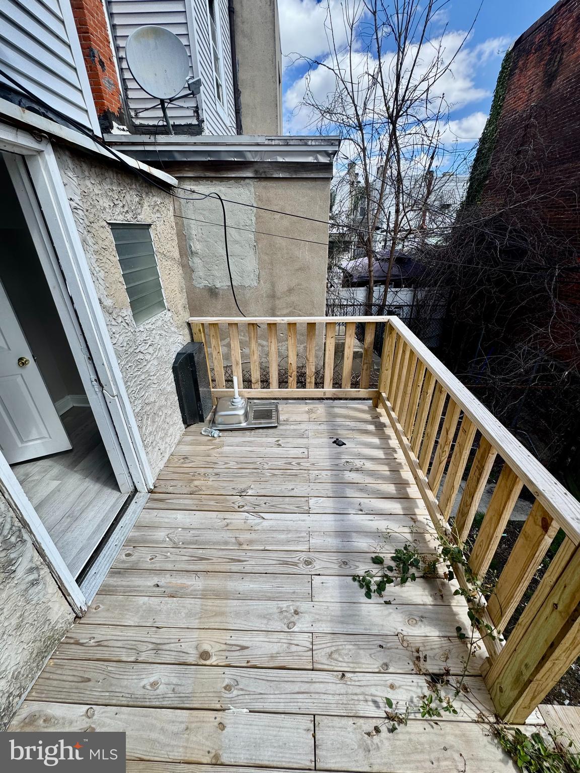 CARROLL PARK - Residential Lease