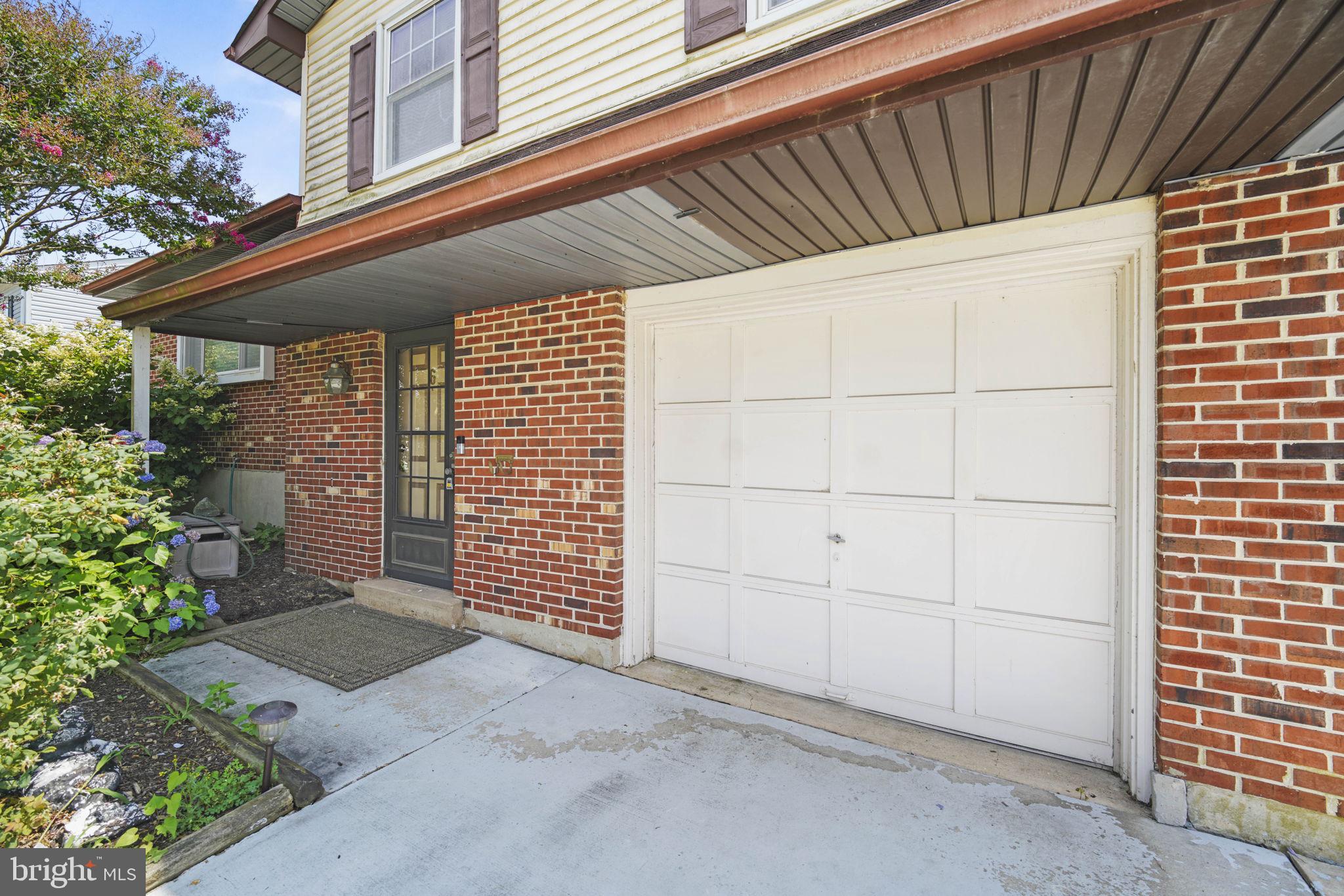 6 WORTHY DOWN AVENUE