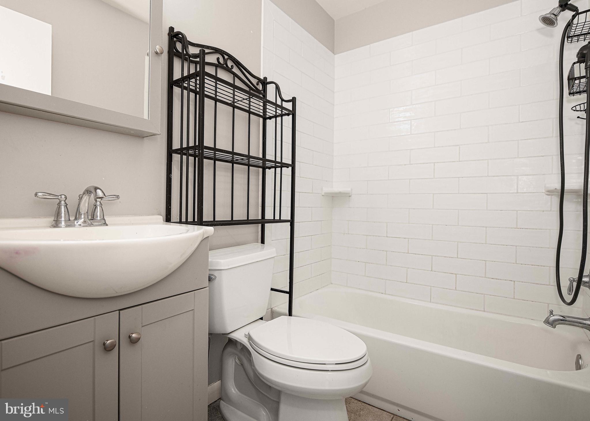 CAPE ST CLAIRE - Residential