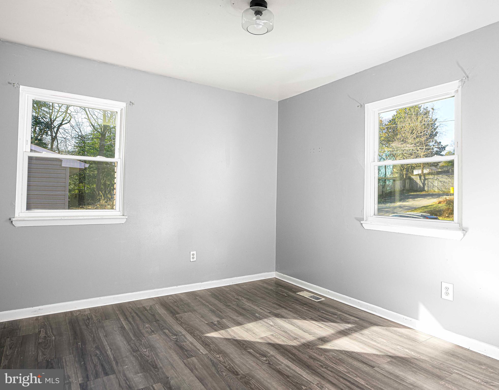 CAPE ST CLAIRE - Residential