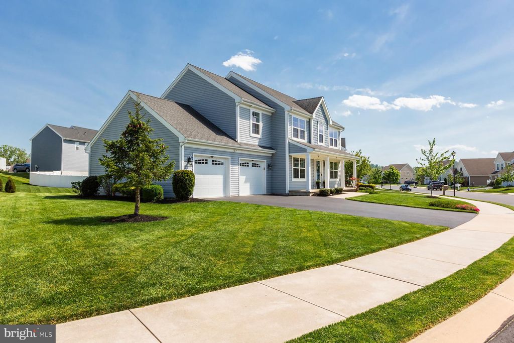 Photo of 24 Amber Lane, EPHRATA, PA 17522 (MLS # PALA2087516)