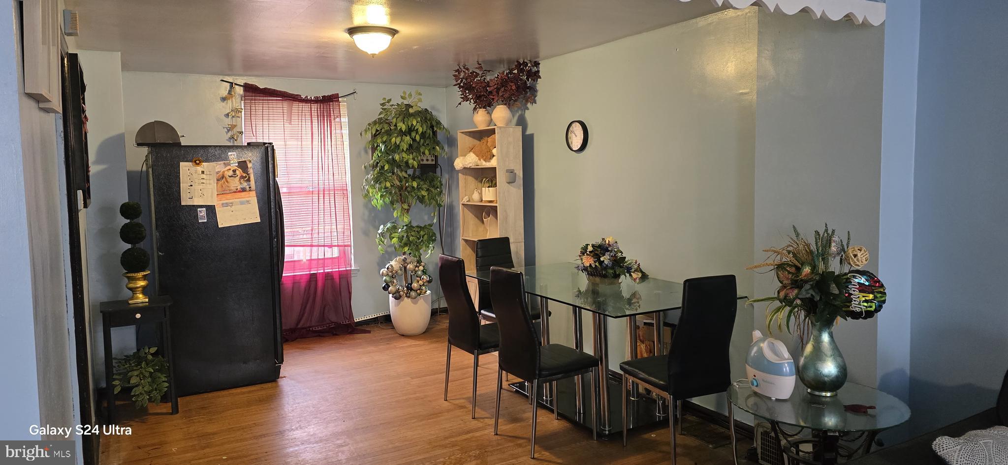 LAWNCREST - Residential