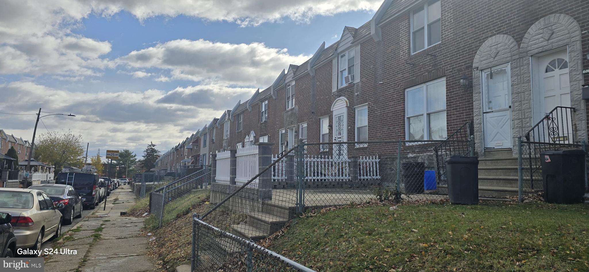 LAWNCREST - Residential